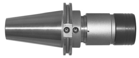 Mit Kühlmitteldurchführung